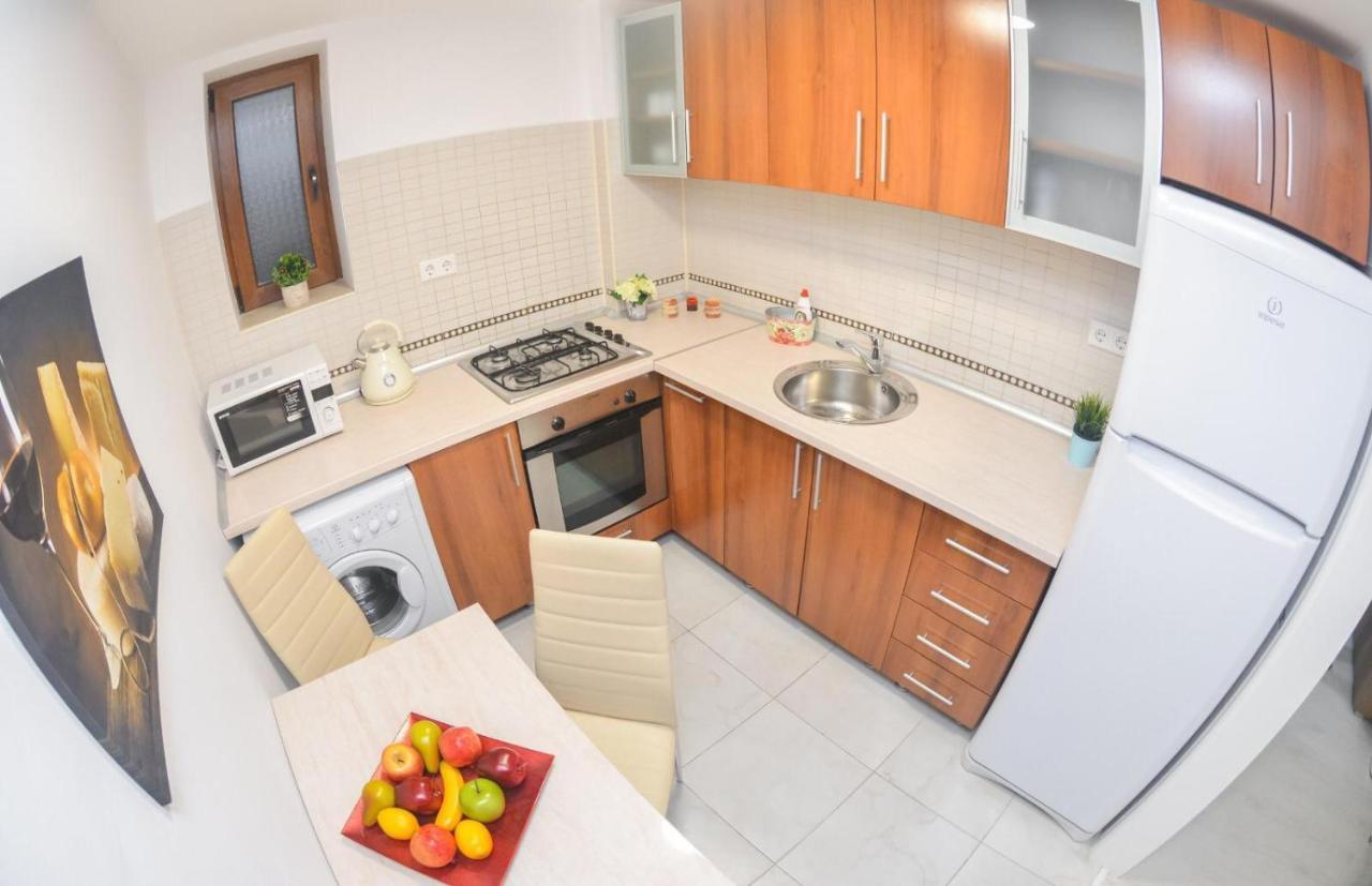 Spacious And Modern Apartment Close To Old City Бухарест Экстерьер фото