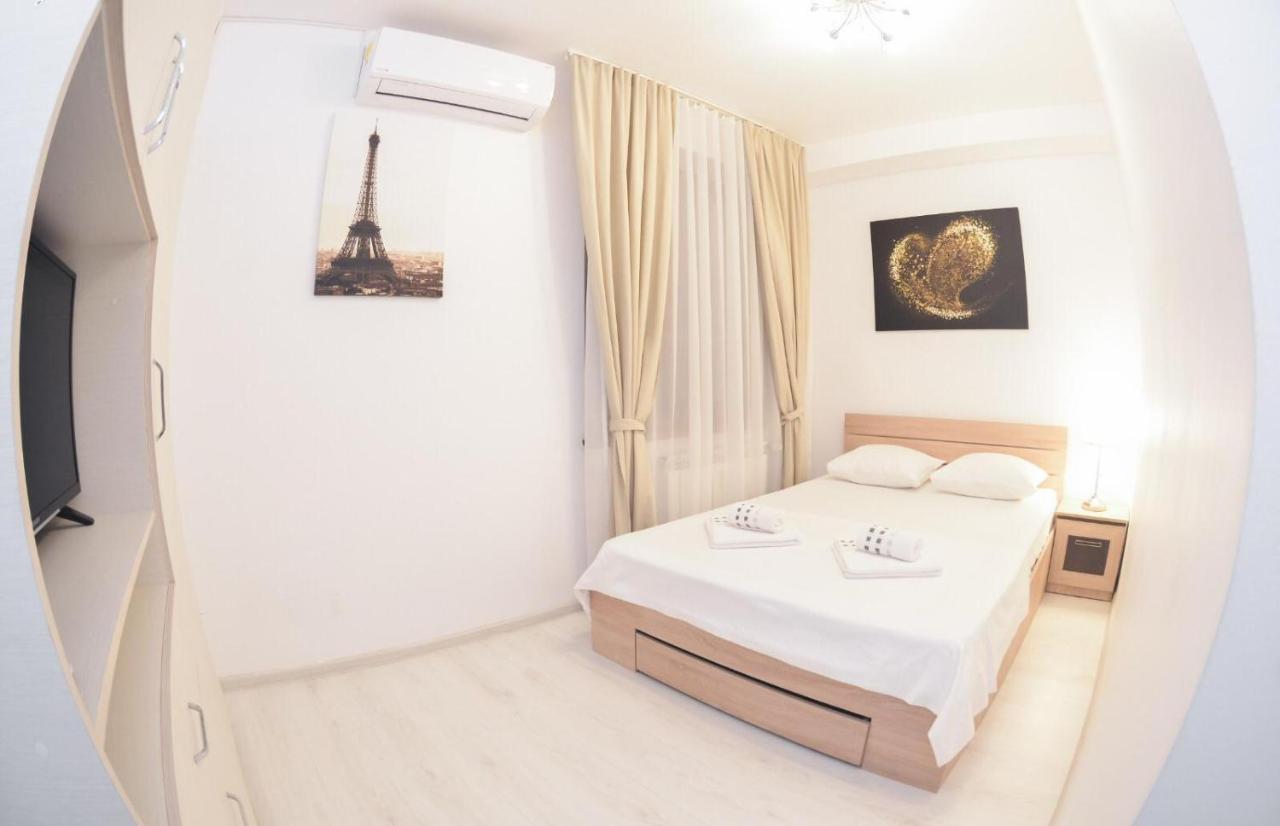 Spacious And Modern Apartment Close To Old City Бухарест Экстерьер фото